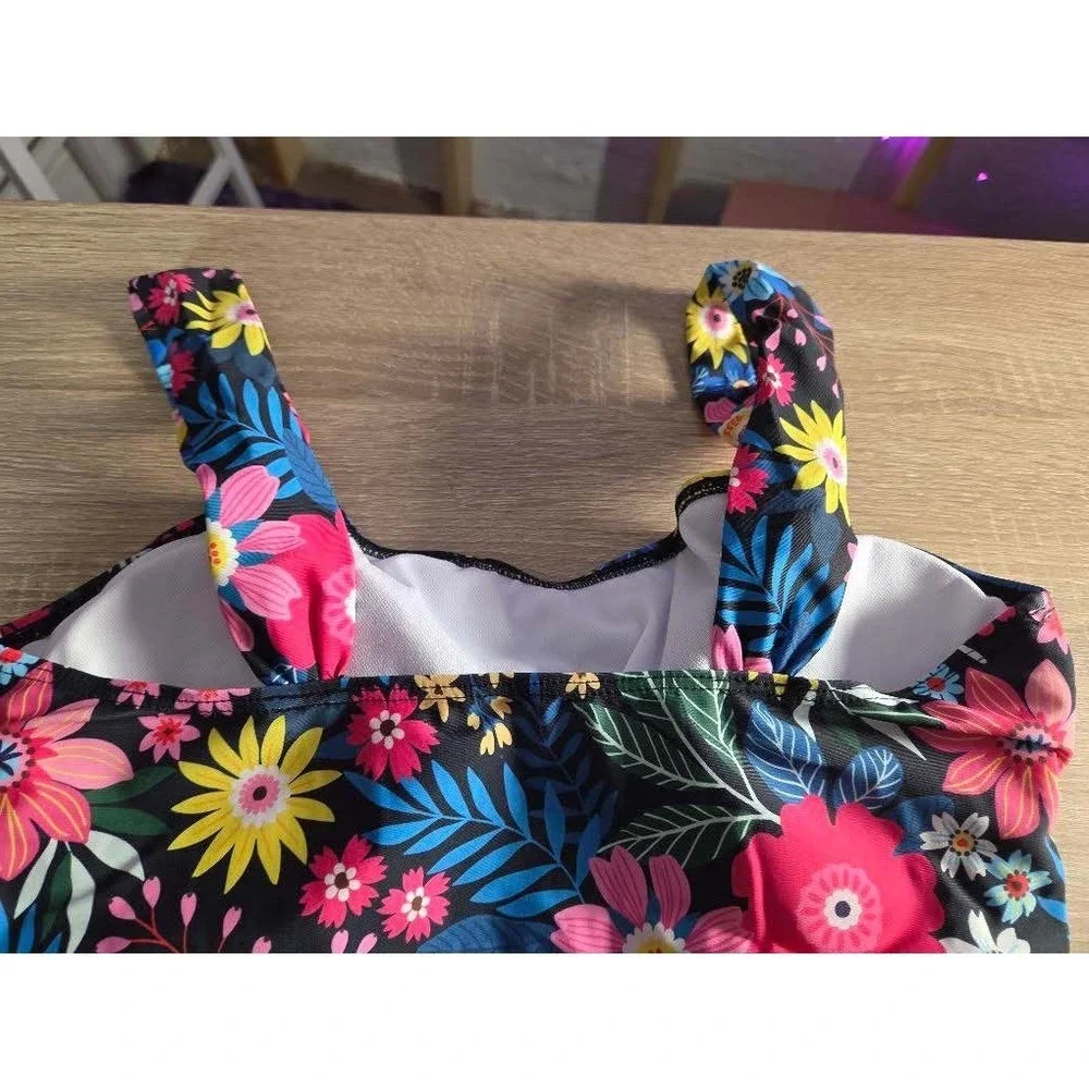 N/A vibrant floral