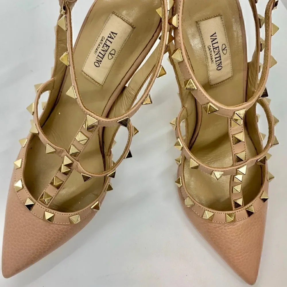 Valentino Garavani soles concerns box