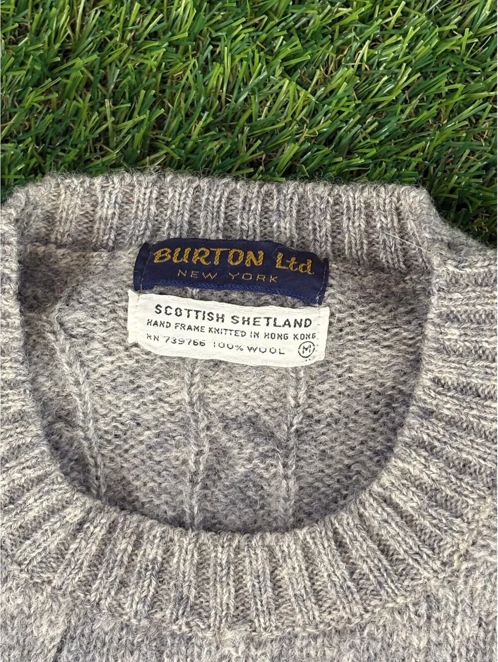 Vintage Burton Ltd Scottish Shetland Gray Wool Sweater, Unisex Adults Medium