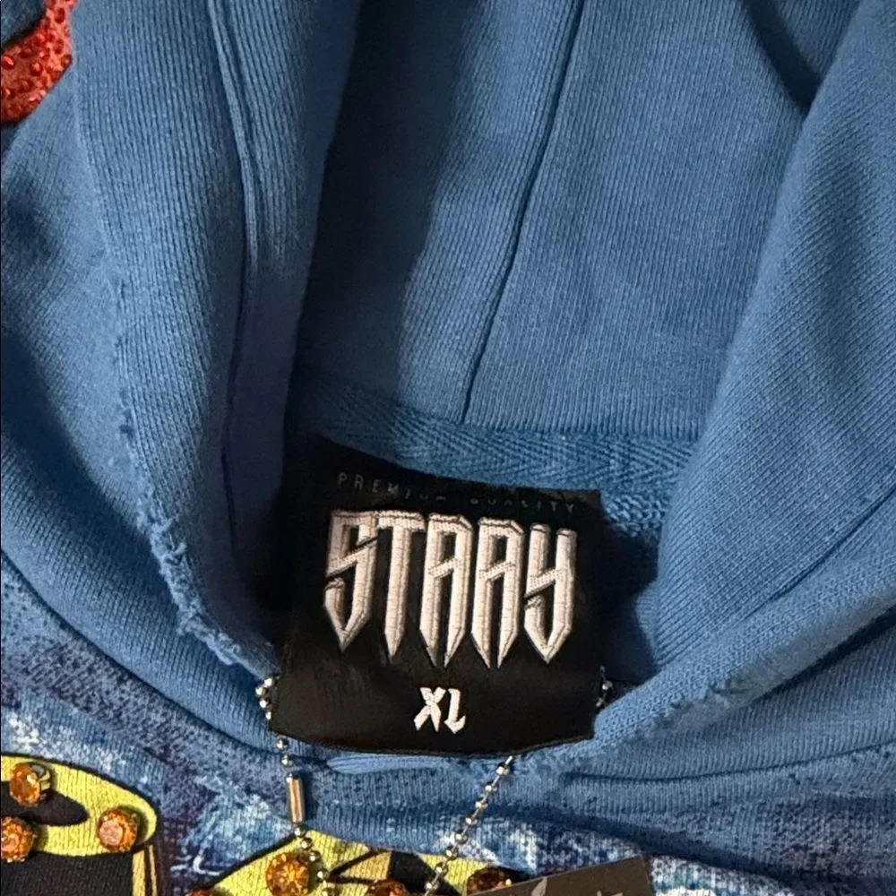 STRAY introducing hoodie