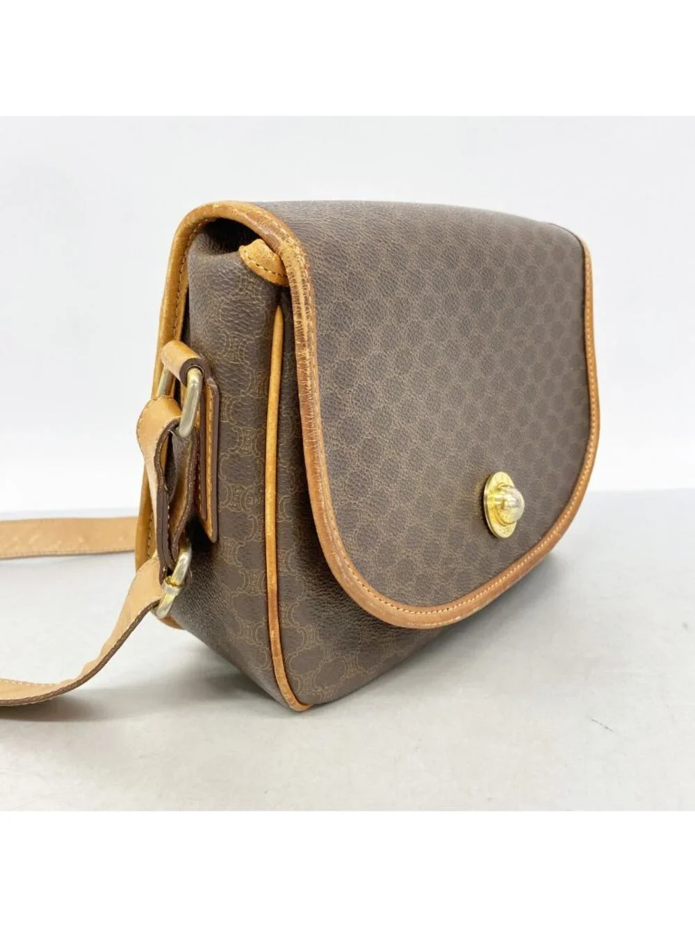 Celine none strap external