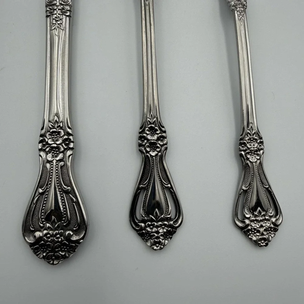 VALENTINE Stainless Flatware Rogers by Stanley Roberts 44‎ Piece Service For 8