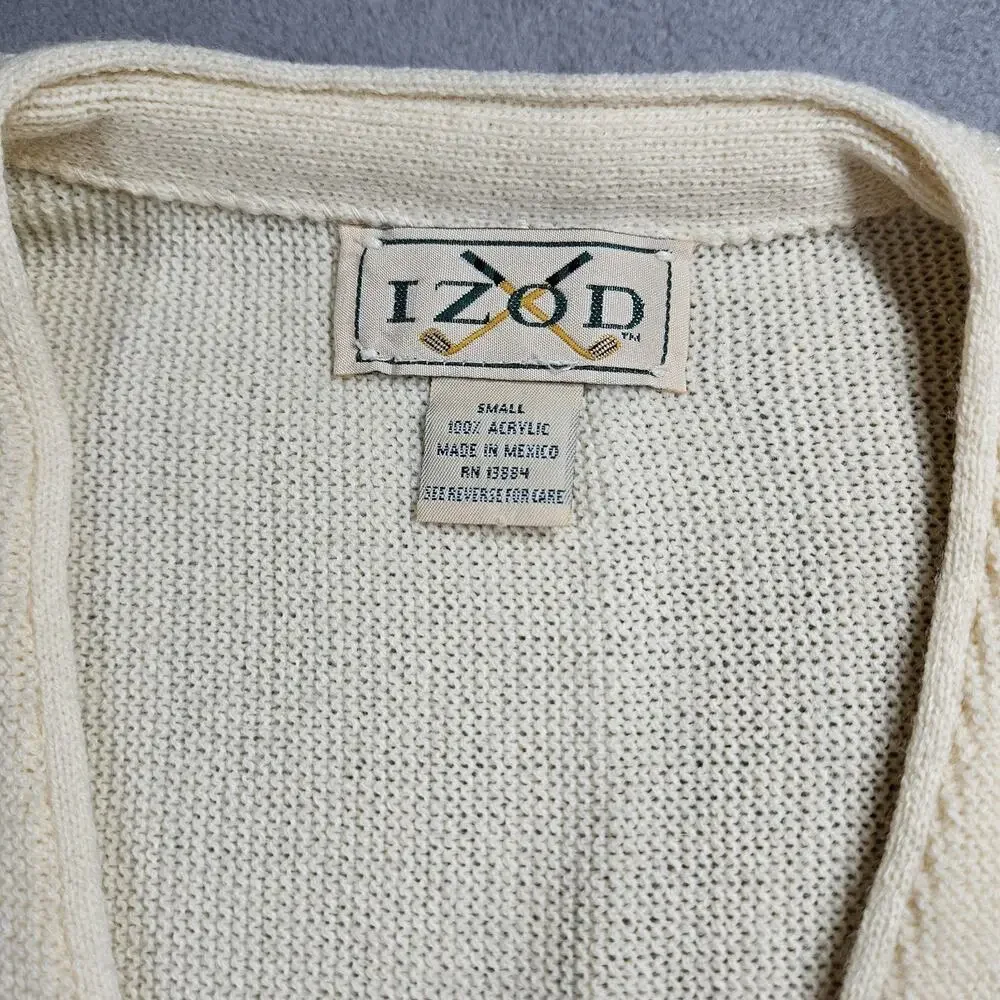 Izod ships flat laying