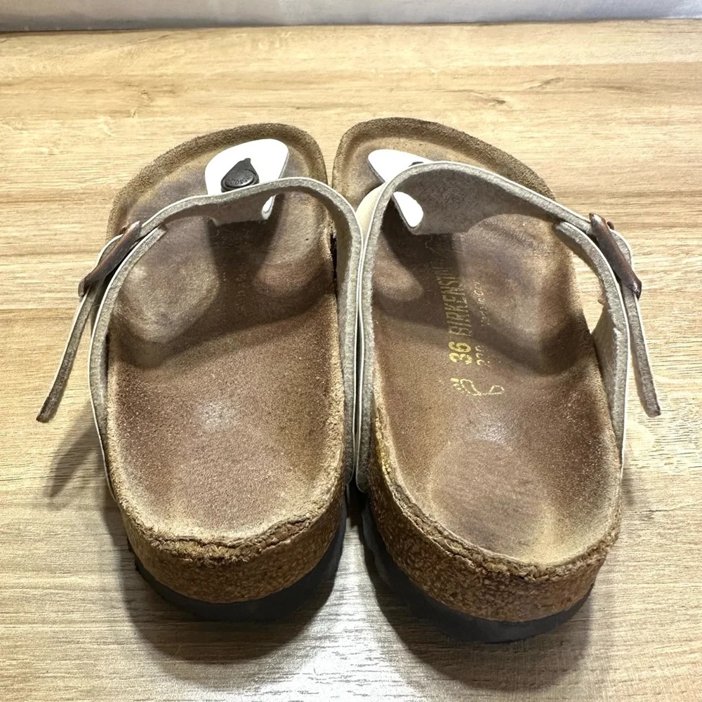 Birkenstock pearlized cream