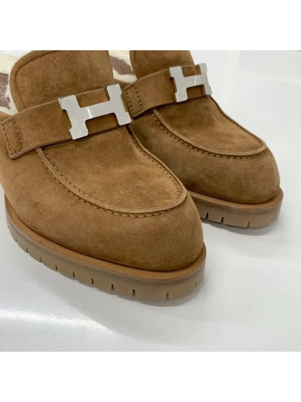 Hermes brand size