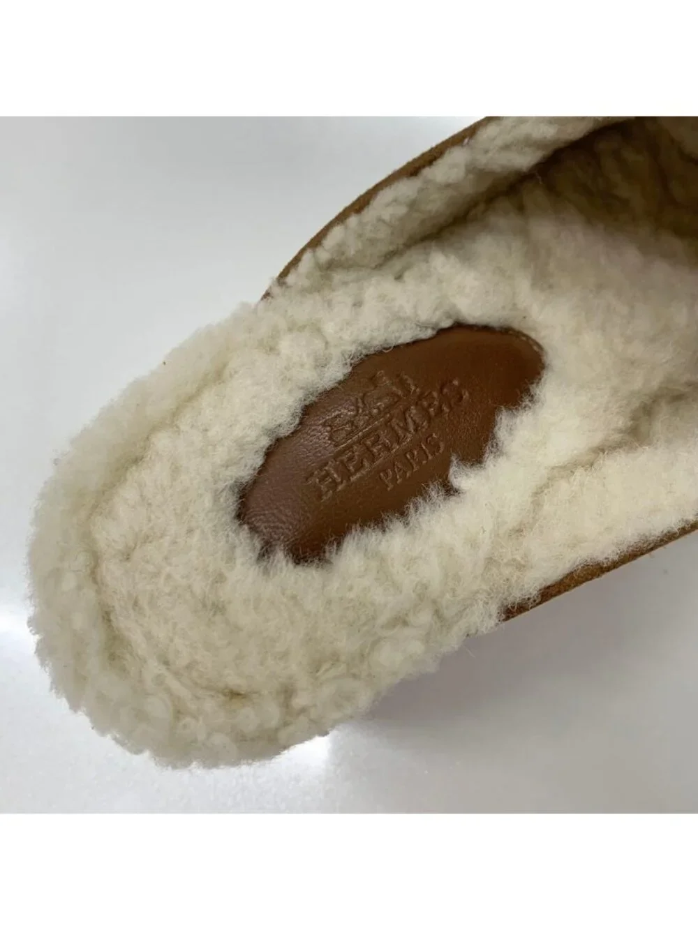 Hermes brand size
