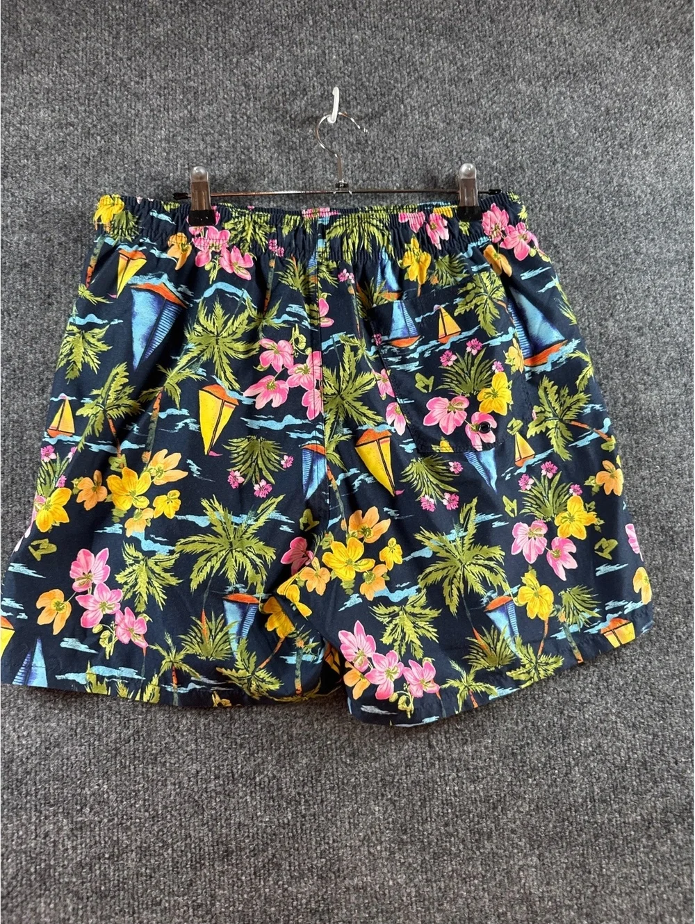 Old Navy Men’s Medium Black Tropical Floral Swim Trunks Board Shorts