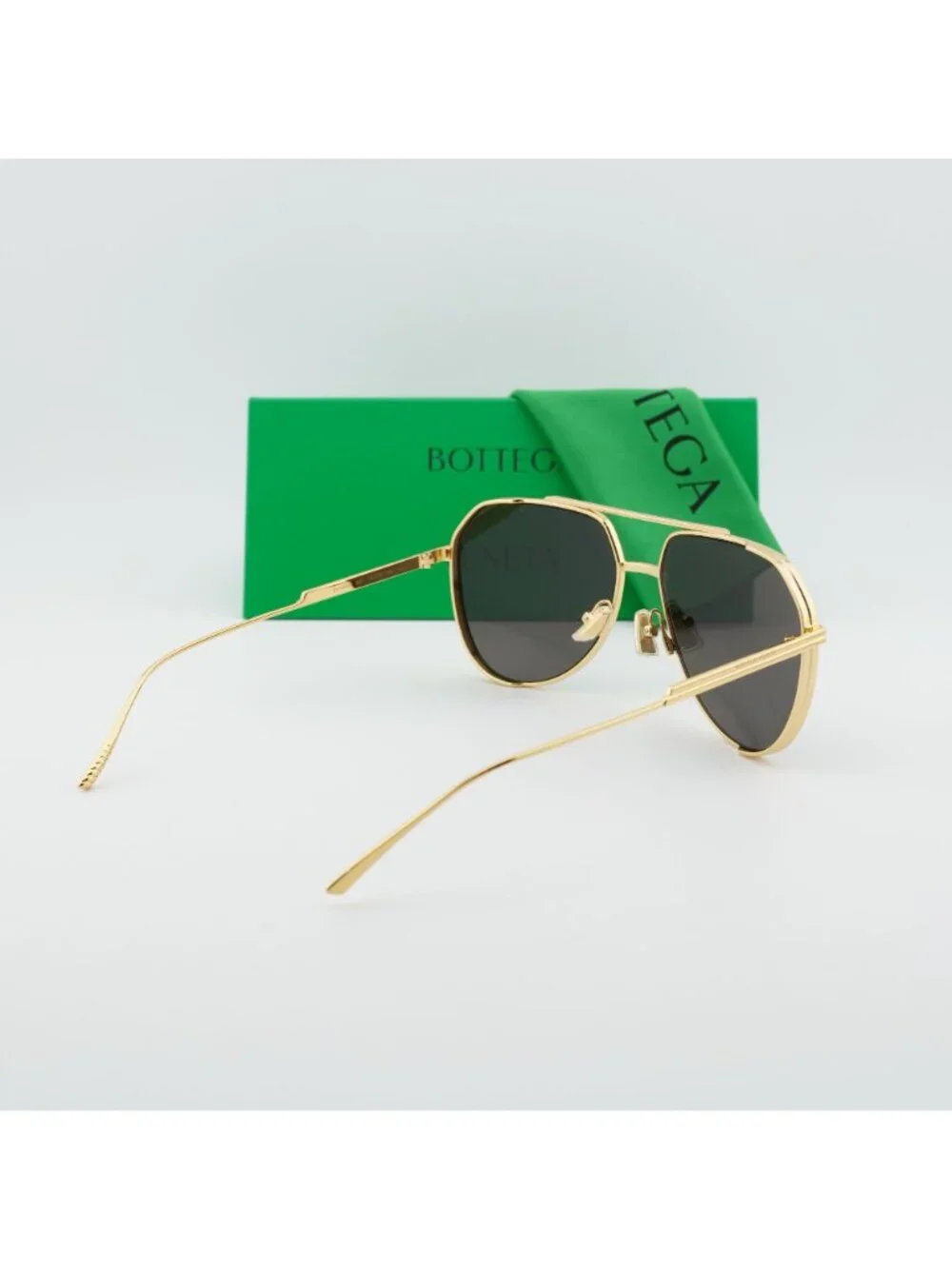 Bottega Veneta model bv1465s