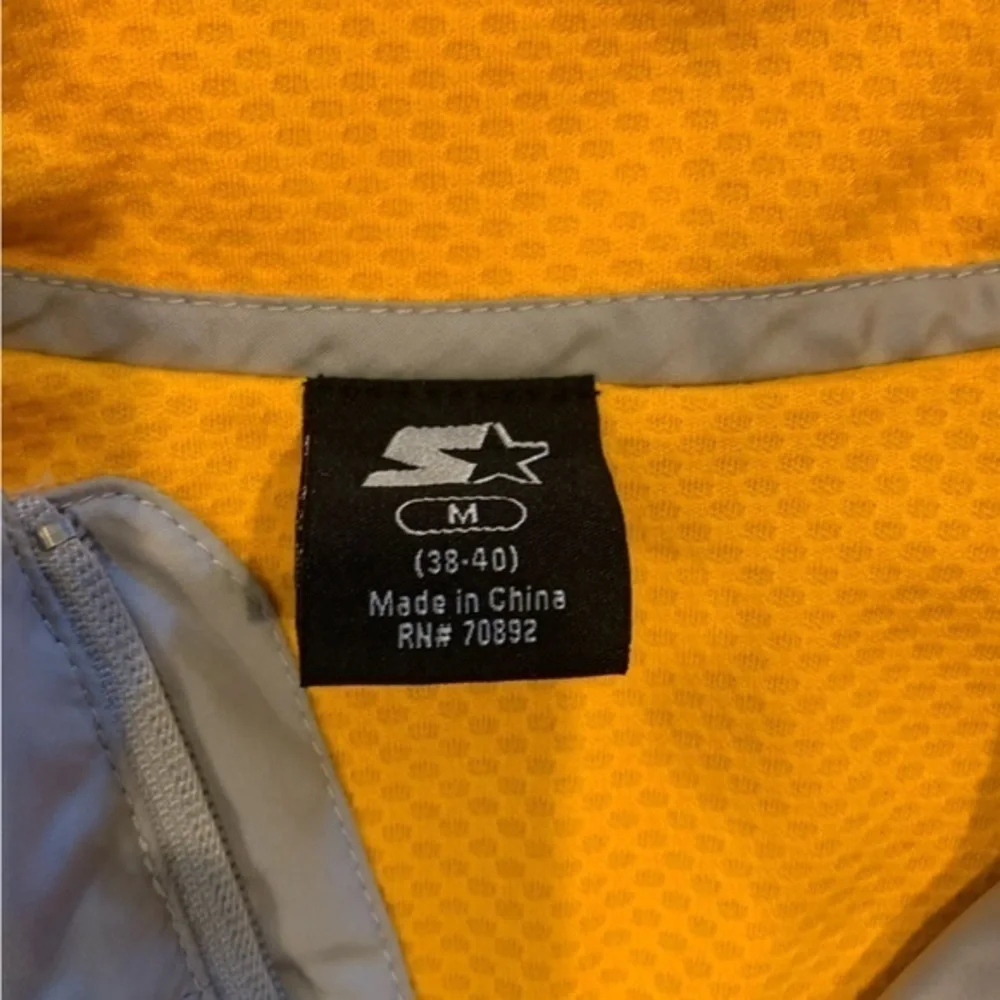 STARTER athletic windbreaker