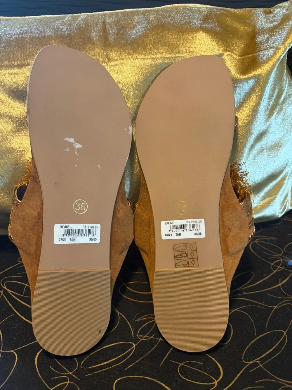 INC International Concepts brown slide