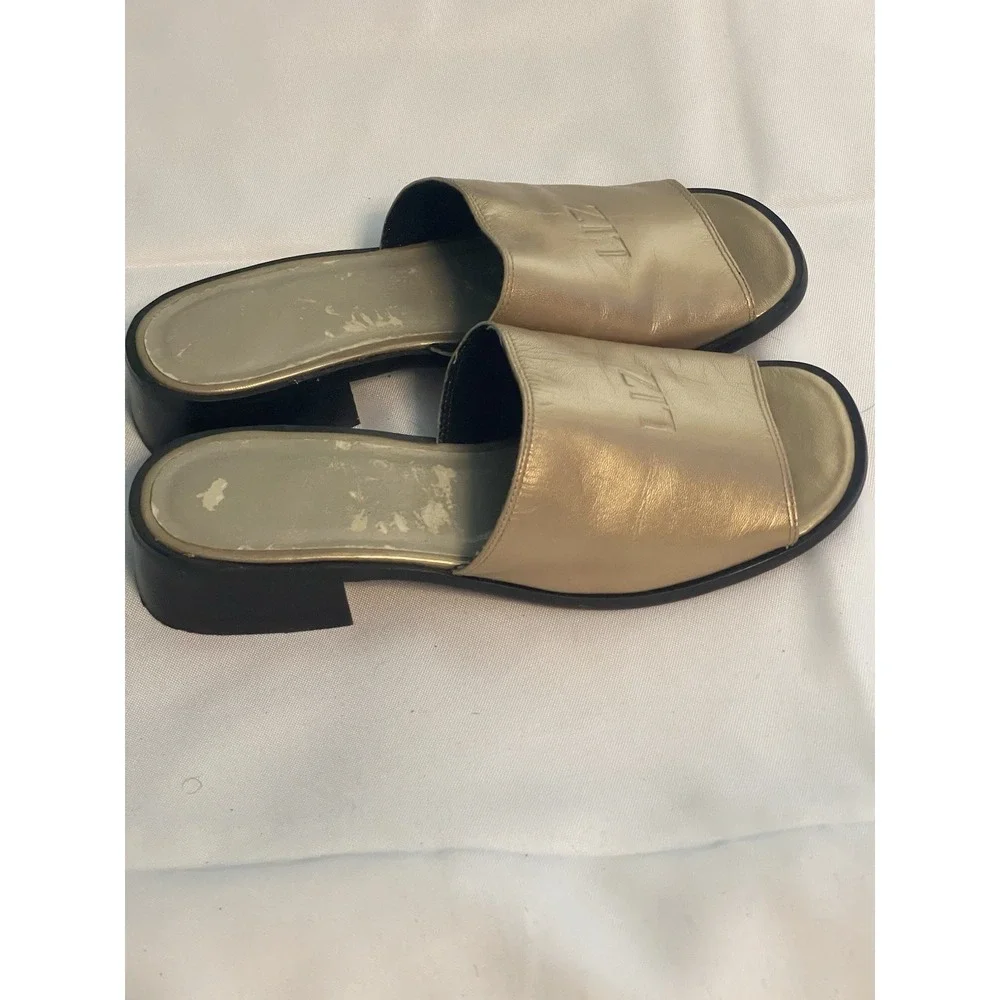 Liz Claiborne product pair
