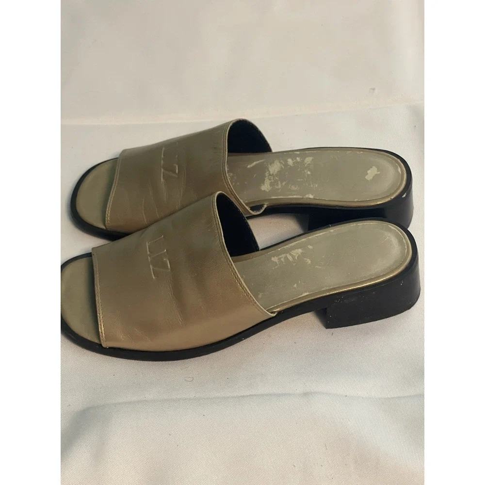 Liz Claiborne product pair