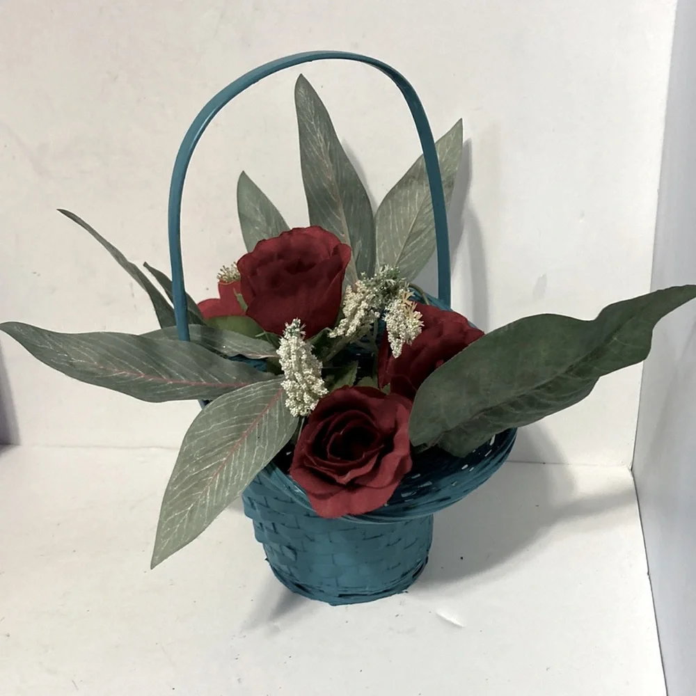 PRINCESS Farmhouse Wicker Woven Basket Flower Plant Pot Centerpiece Teal