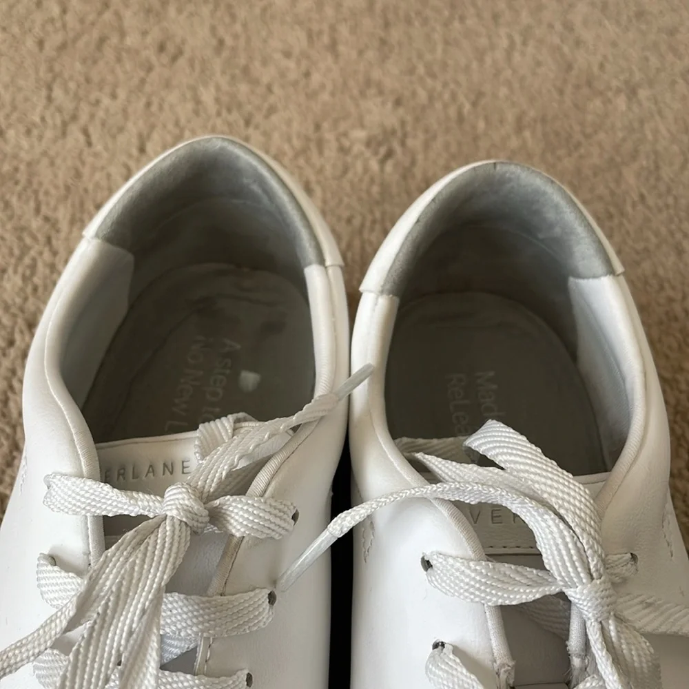 Everlane minimalist travel shoes