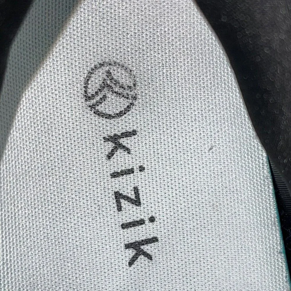 Kizik athens hands
