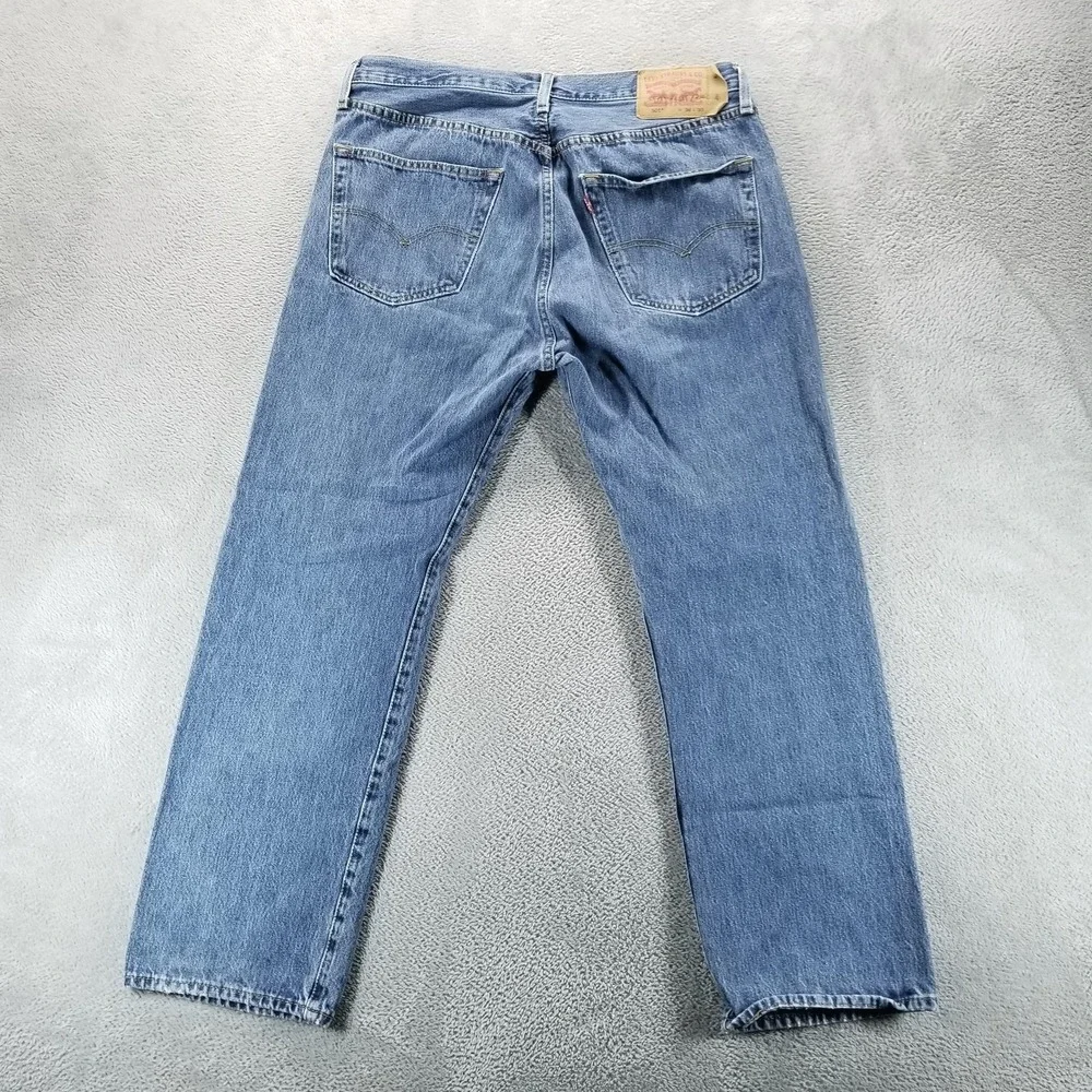 Levis before purchasing