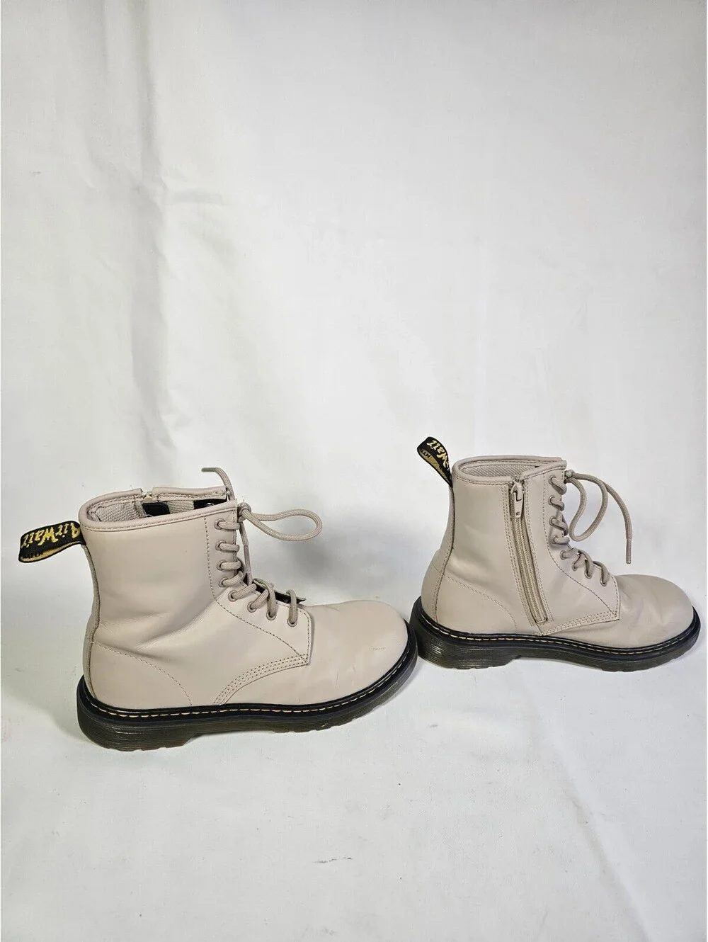 Dr. Martens 31283 nice