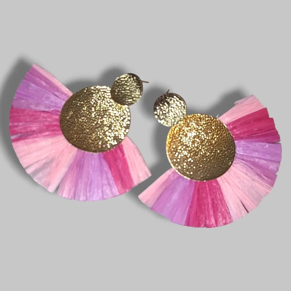 The Unbranded Brand pink raffia
