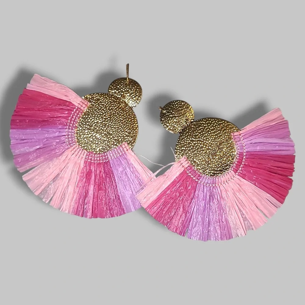 The Unbranded Brand pink raffia