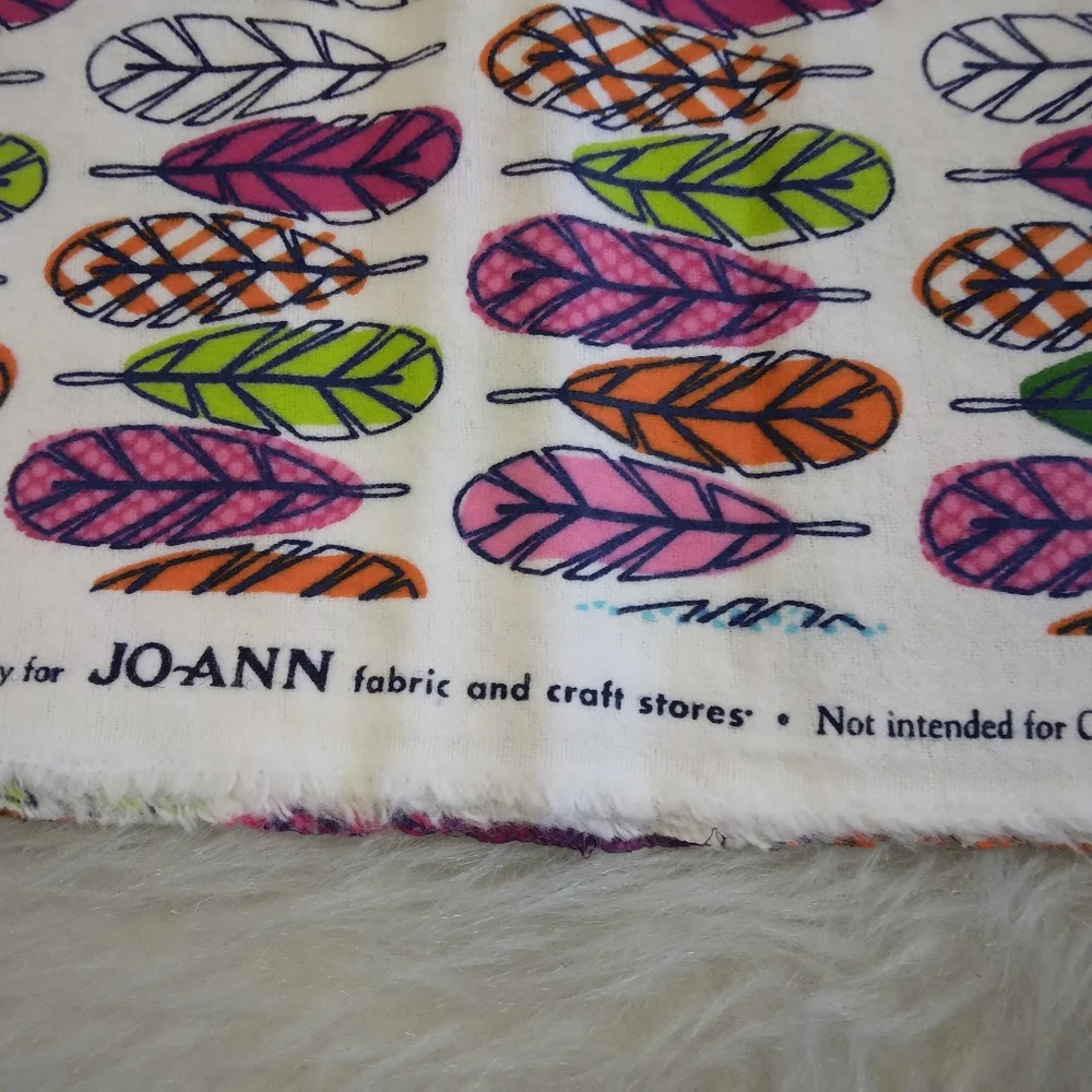 Joann crafts feathers