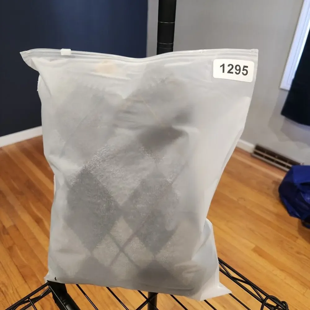 Tricots St. Raphael selling vtg