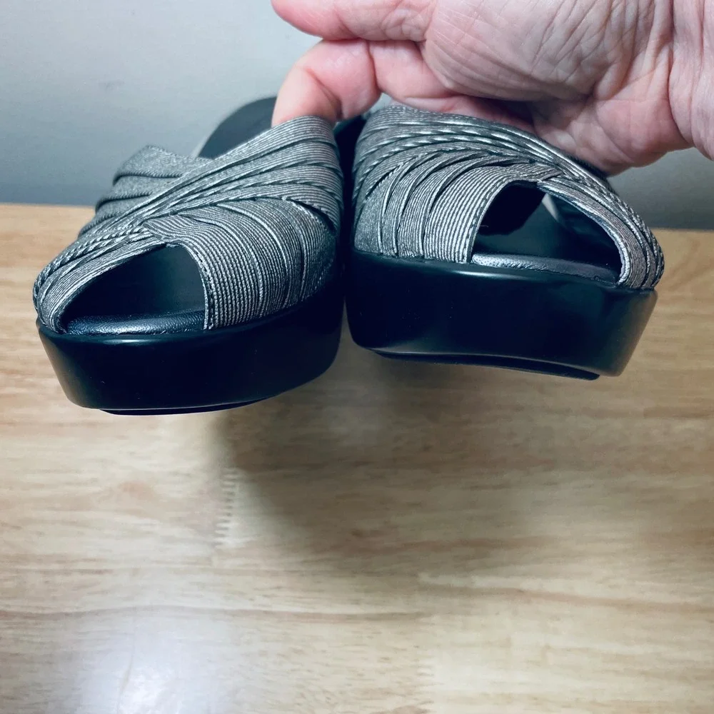 Cole Haan Nike Air Metallic Silver Striped‎ Wedge Sandals Platform Slides 9B