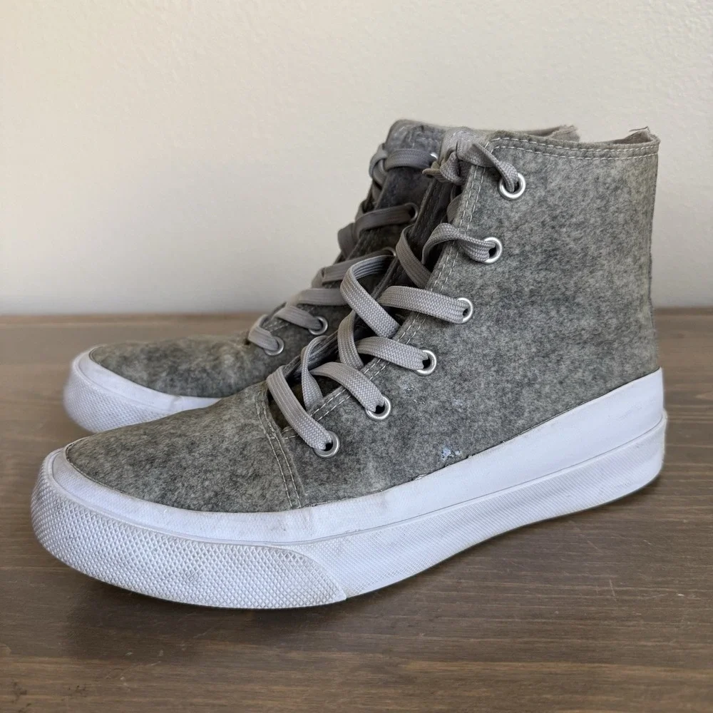 Converse good used
