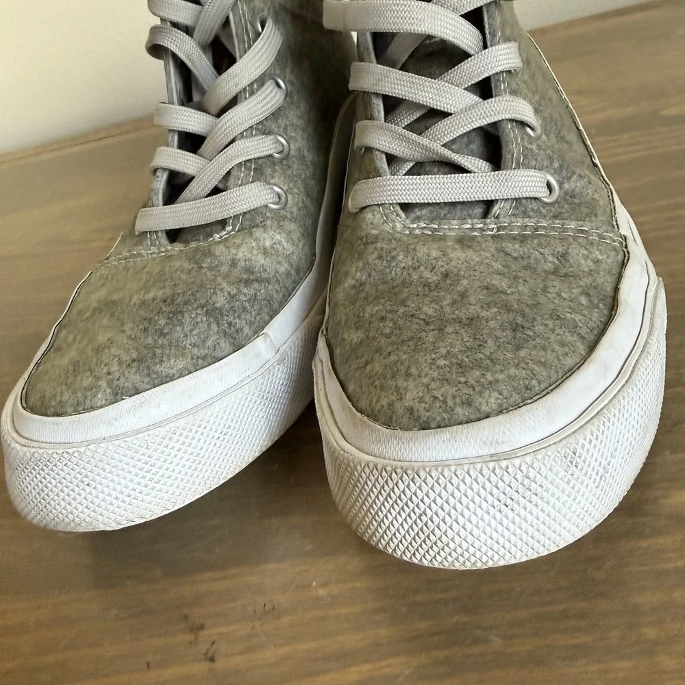 Converse good used