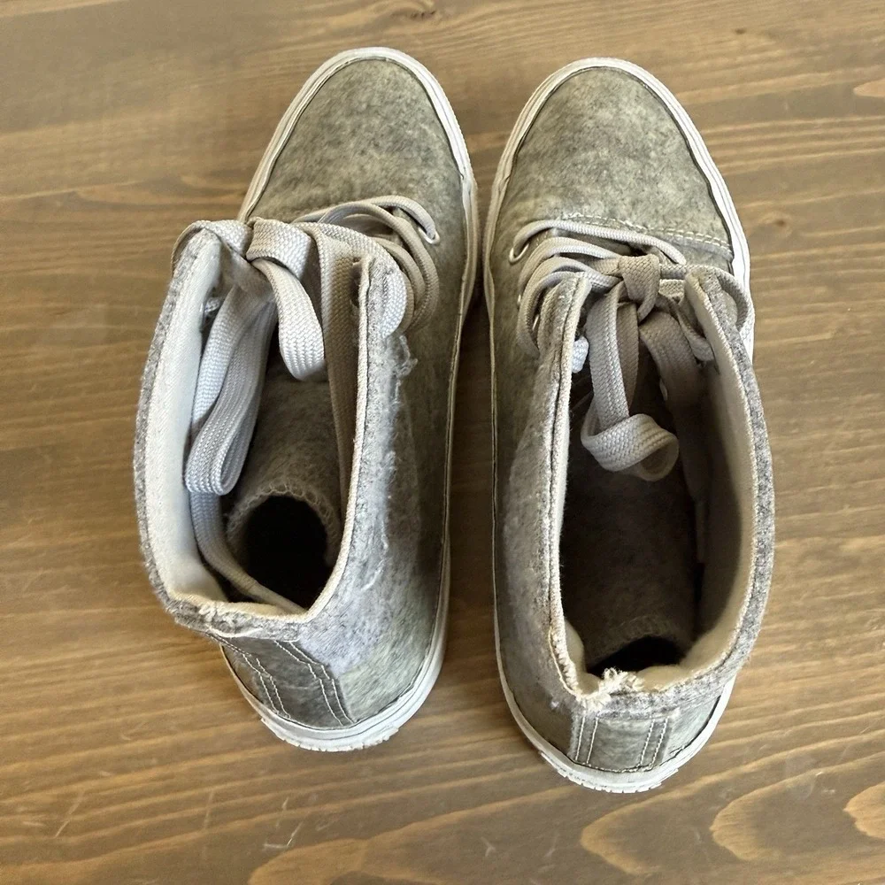 Converse good used