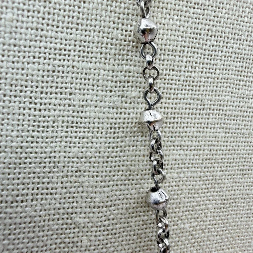 Vintage 90s Silver Tone Sunburst Medallion Pendant Necklace Boho Fashion Jewelry