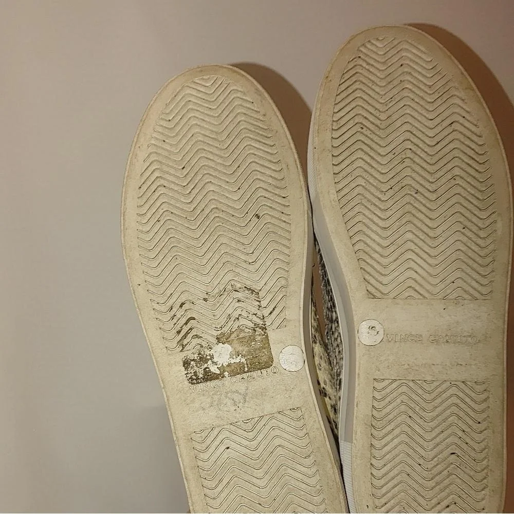 Vince Camuto pre owned