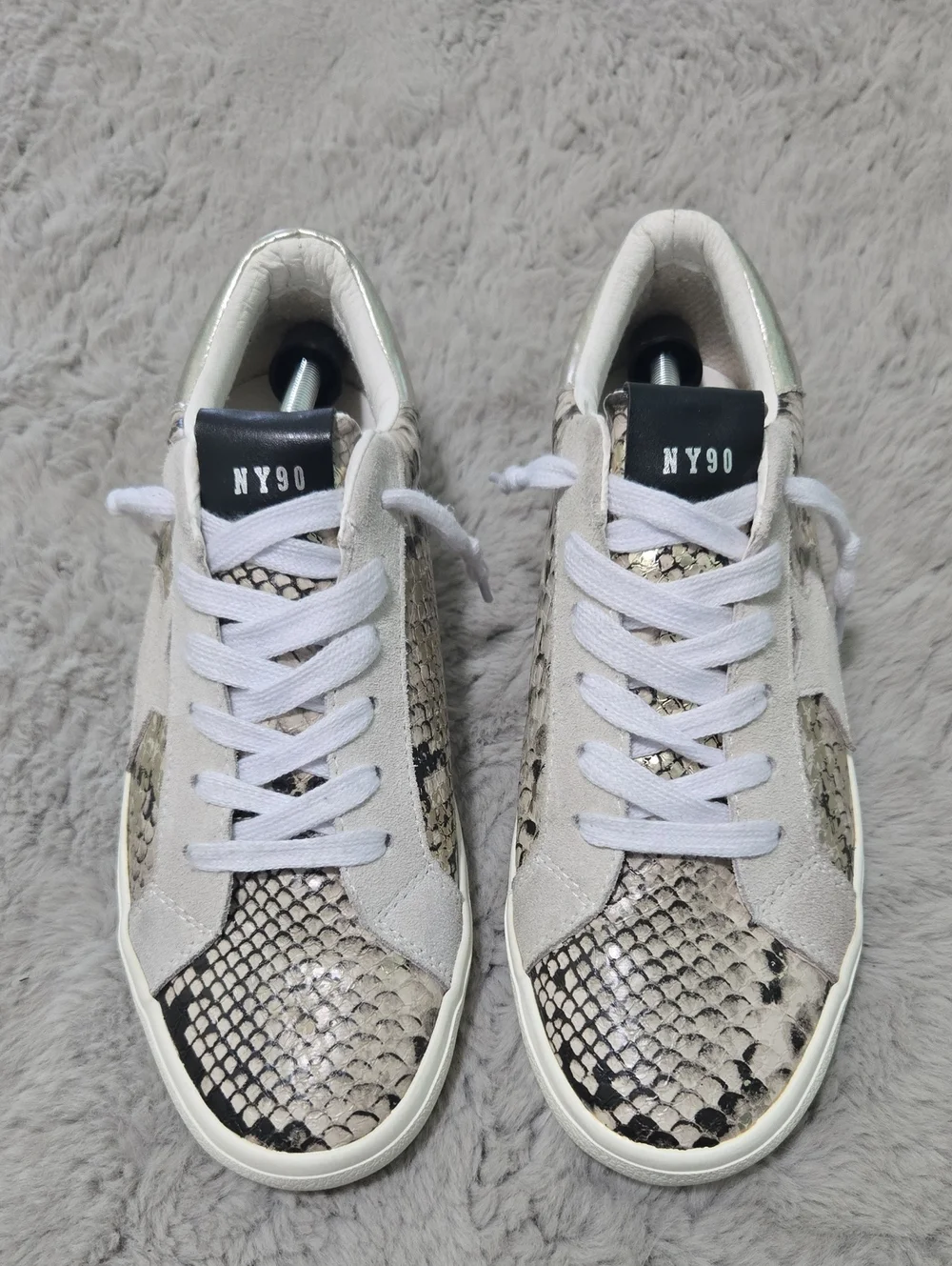 Steve Madden Philosophy gold and snakeskin-embossed low-top sneakers size 10