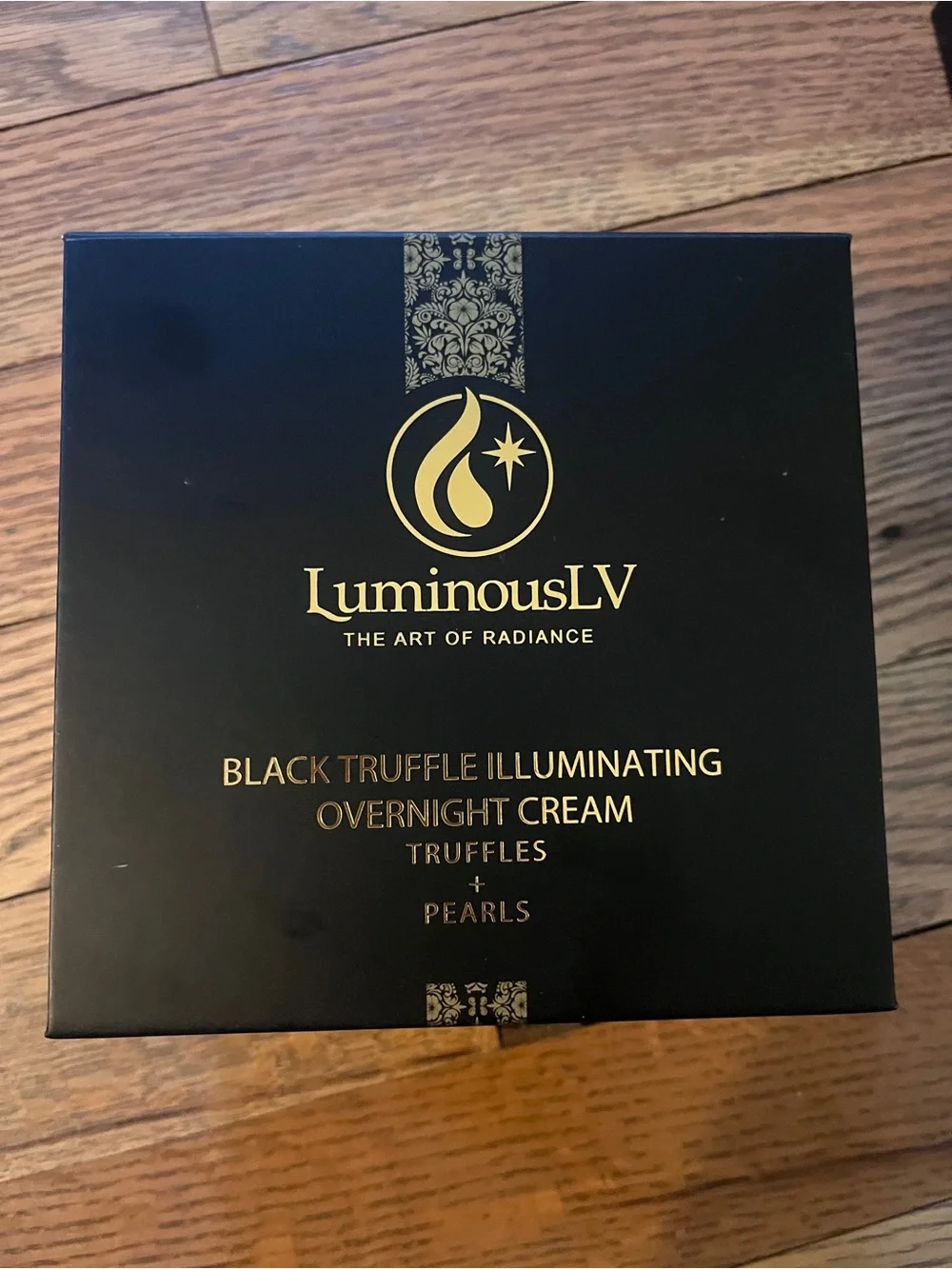 Luminous black truffle