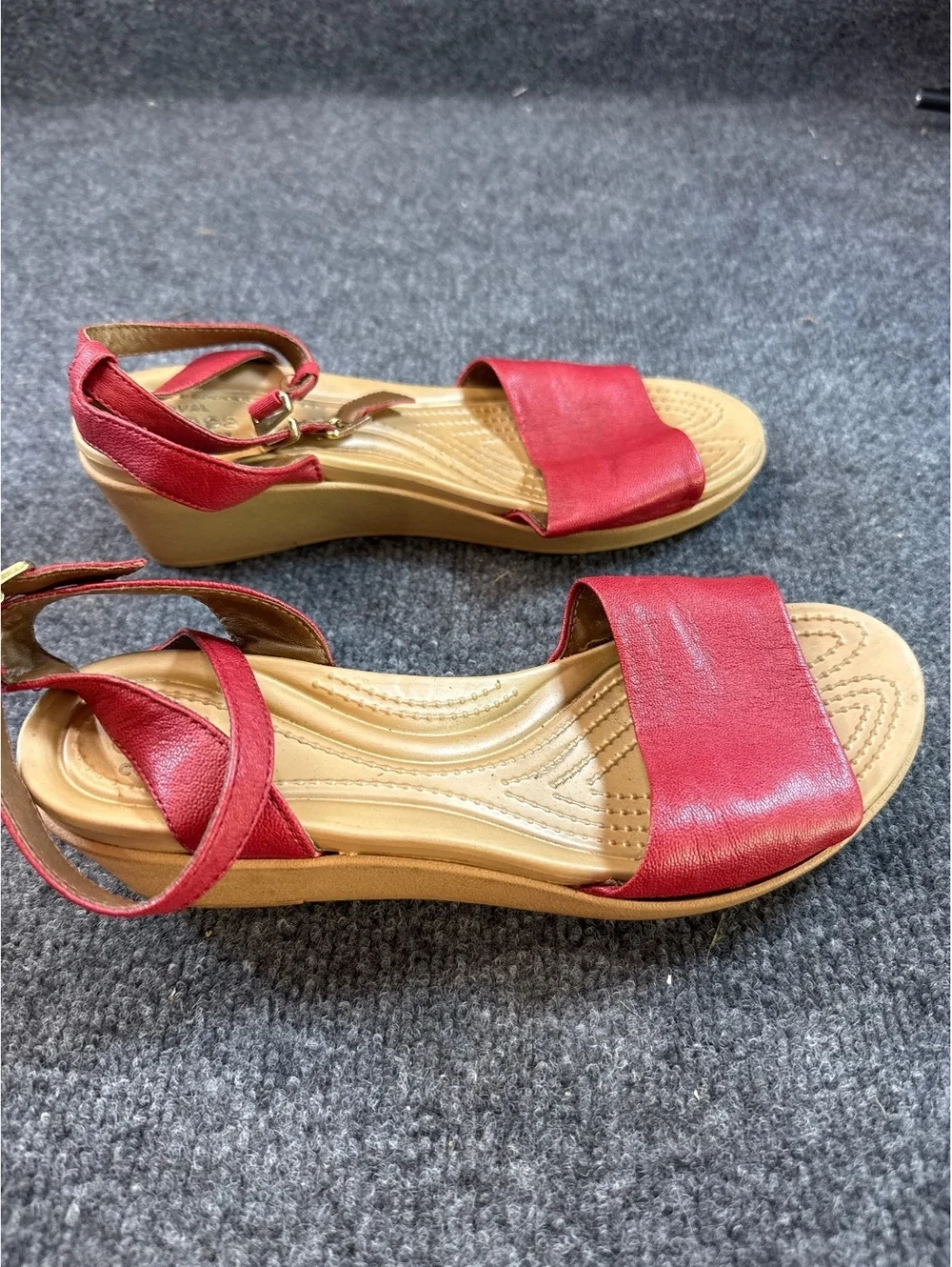 CROCS women’s sandals