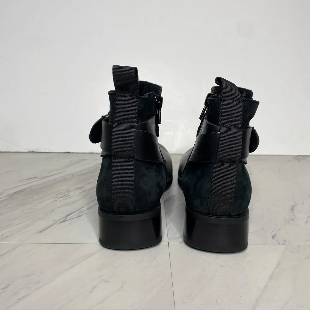 Munro black leather