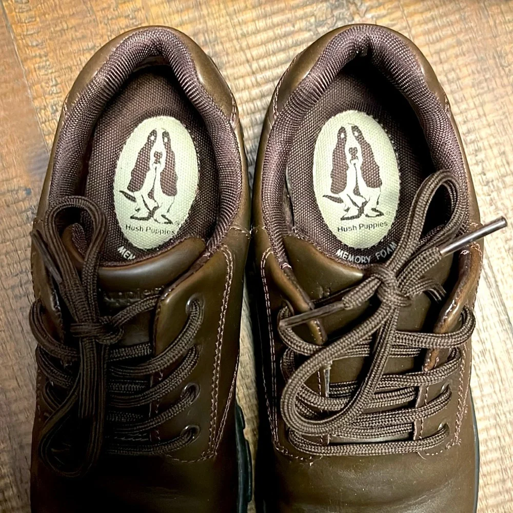 Hush Puppies upper closure shoes