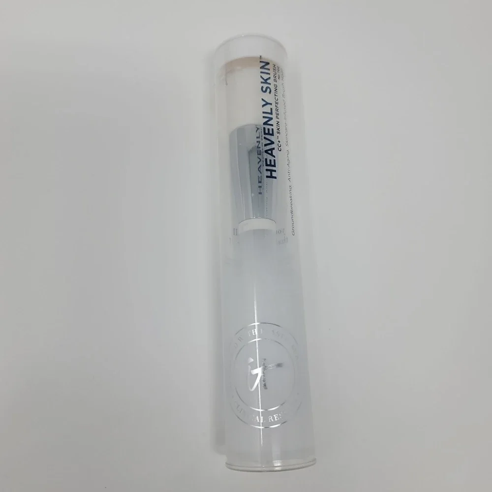 IT Cosmetics Heavenly‎ Skin CC+ Cream Skin Perfecting Brush No 702