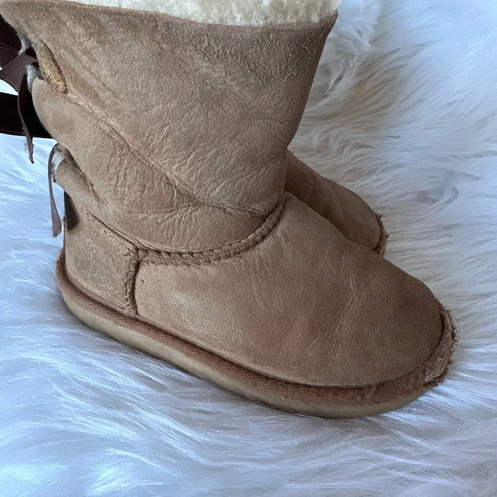 UGG kids bailey