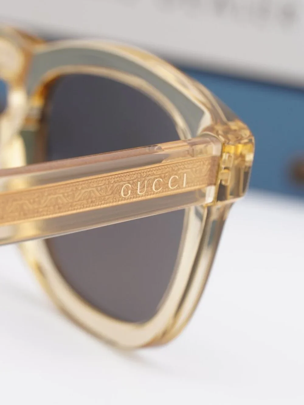 Gucci model gg0182s
