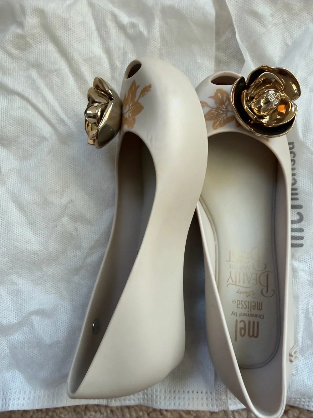 Mini Melissa gold beauty size