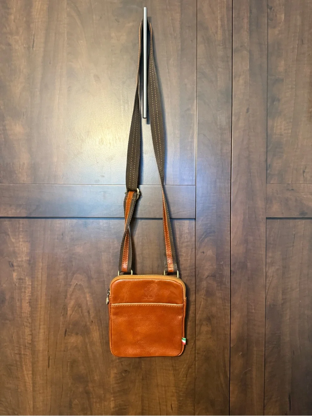 Men's Leather Crossbody Bag - Brown