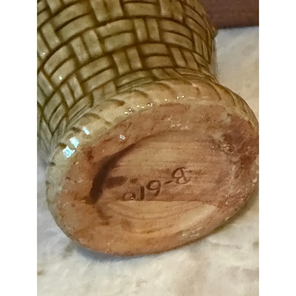 Vintage small ceramic