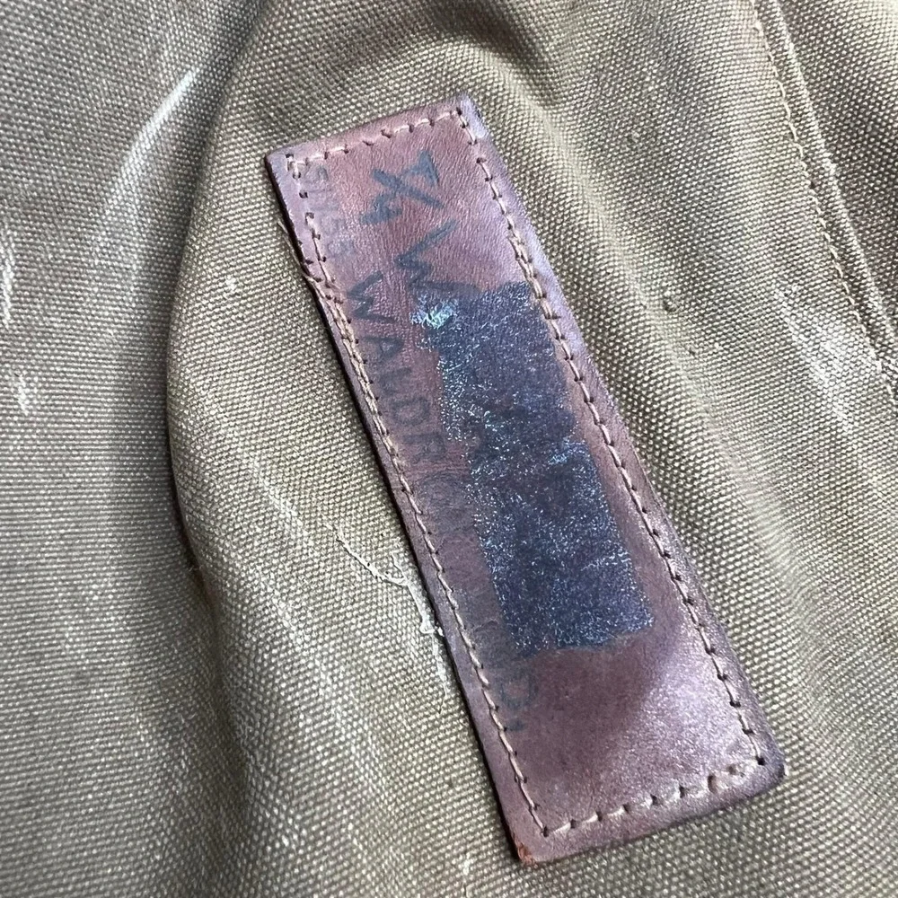 Unbranded vintage military
