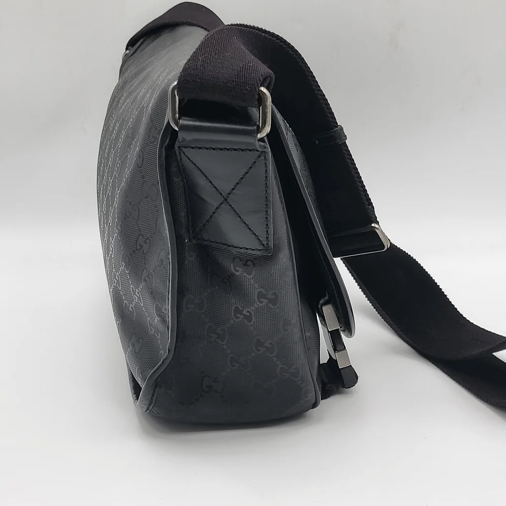 Gucci stylish versatile