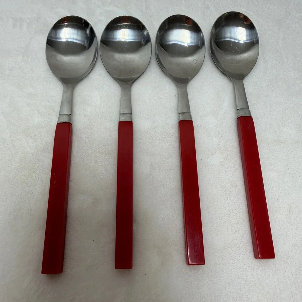 Vintage Red Bakelite Handle‎ Spoons Taiwan Set of 4 MCM 6.25 Inch