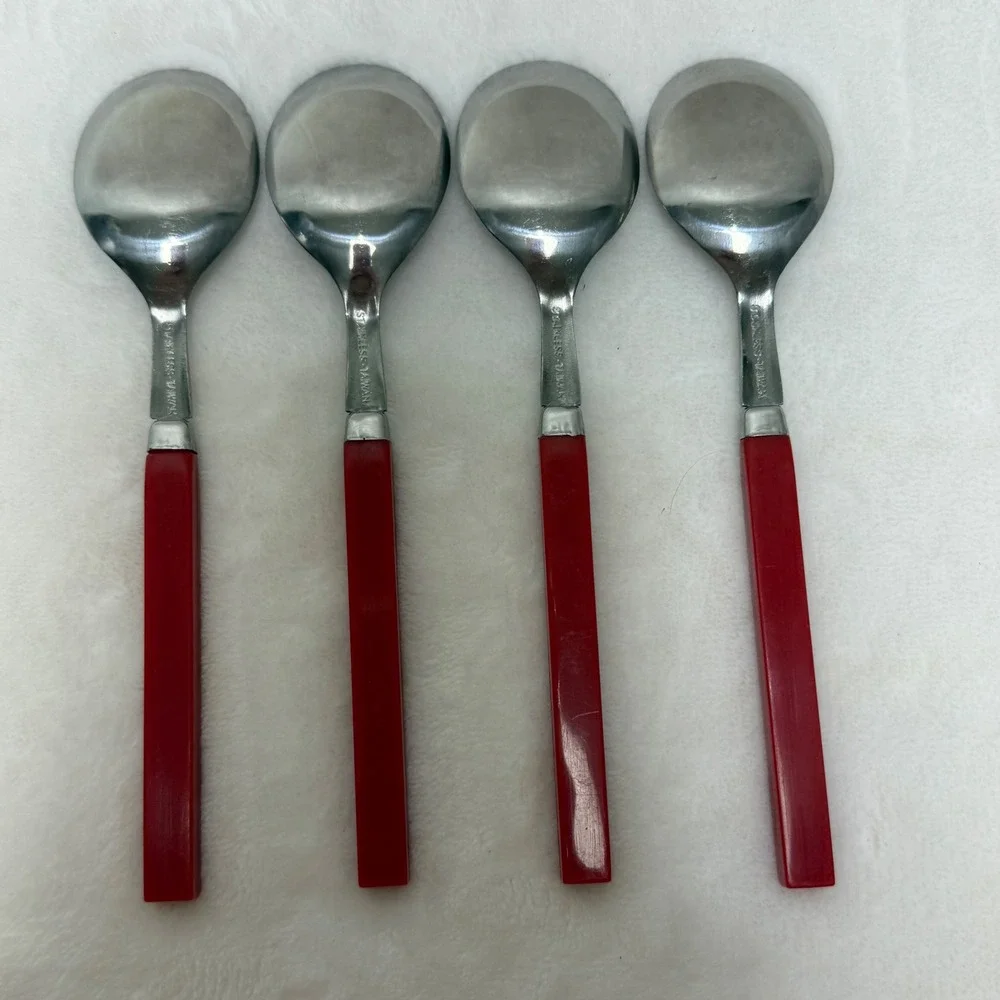Vintage Red Bakelite Handle‎ Spoons Taiwan Set of 4 MCM 6.25 Inch