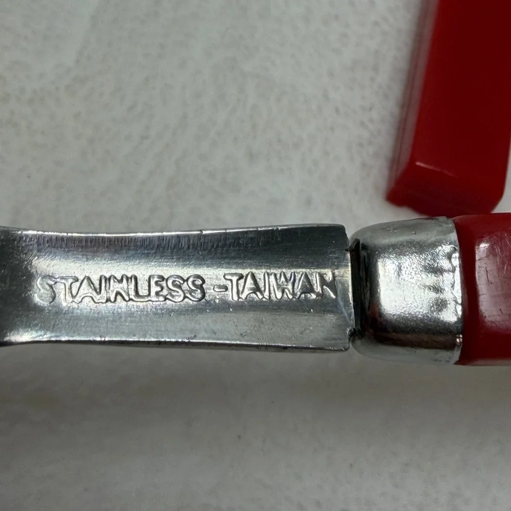 Vintage Red Bakelite Handle‎ Spoons Taiwan Set of 4 MCM 6.25 Inch