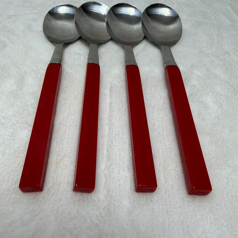 Vintage Red Bakelite Handle‎ Spoons Taiwan Set of 4 MCM 6.25 Inch