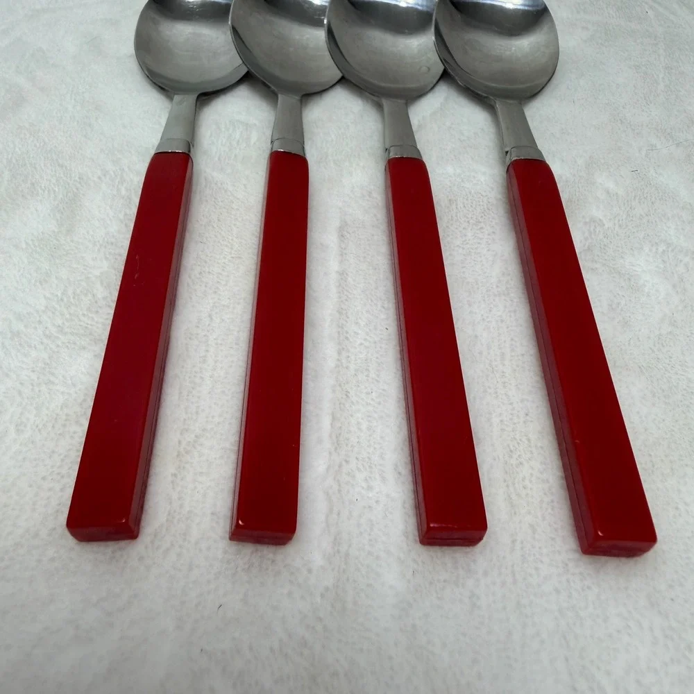 Vintage Red Bakelite Handle‎ Spoons Taiwan Set of 4 MCM 6.25 Inch