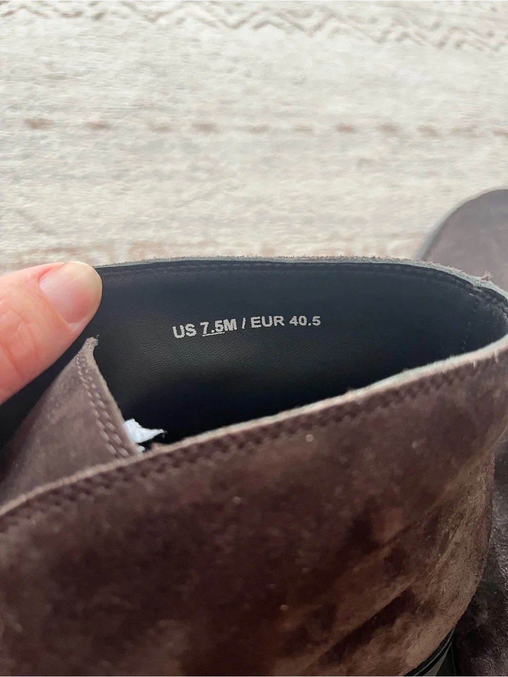 Vince suede upper